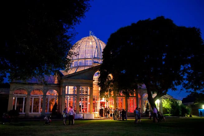 Features a wedding venue needs in 2016-003