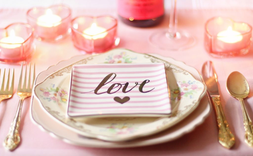 Wedding table setting with love plate | Kelly Chandler Consulting